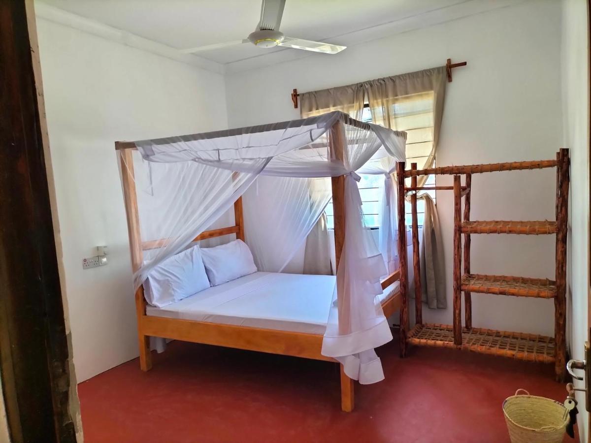 Mambo Leo Hostel Paje Room photo