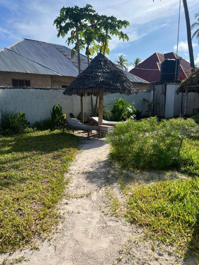 Mambo Leo Hostel Paje Exterior photo
